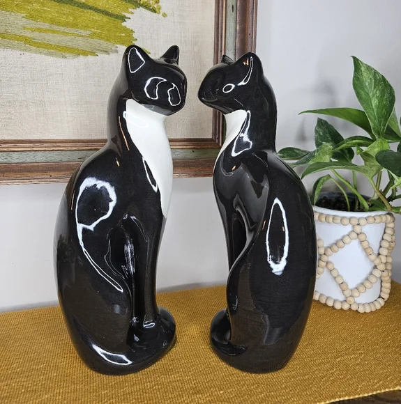 VTG MCM Ceramic Cat Figurines (Set of 2) - Picture 9 of 9
